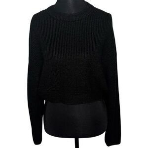 H&M Divided Basic Black Cropped Sweater